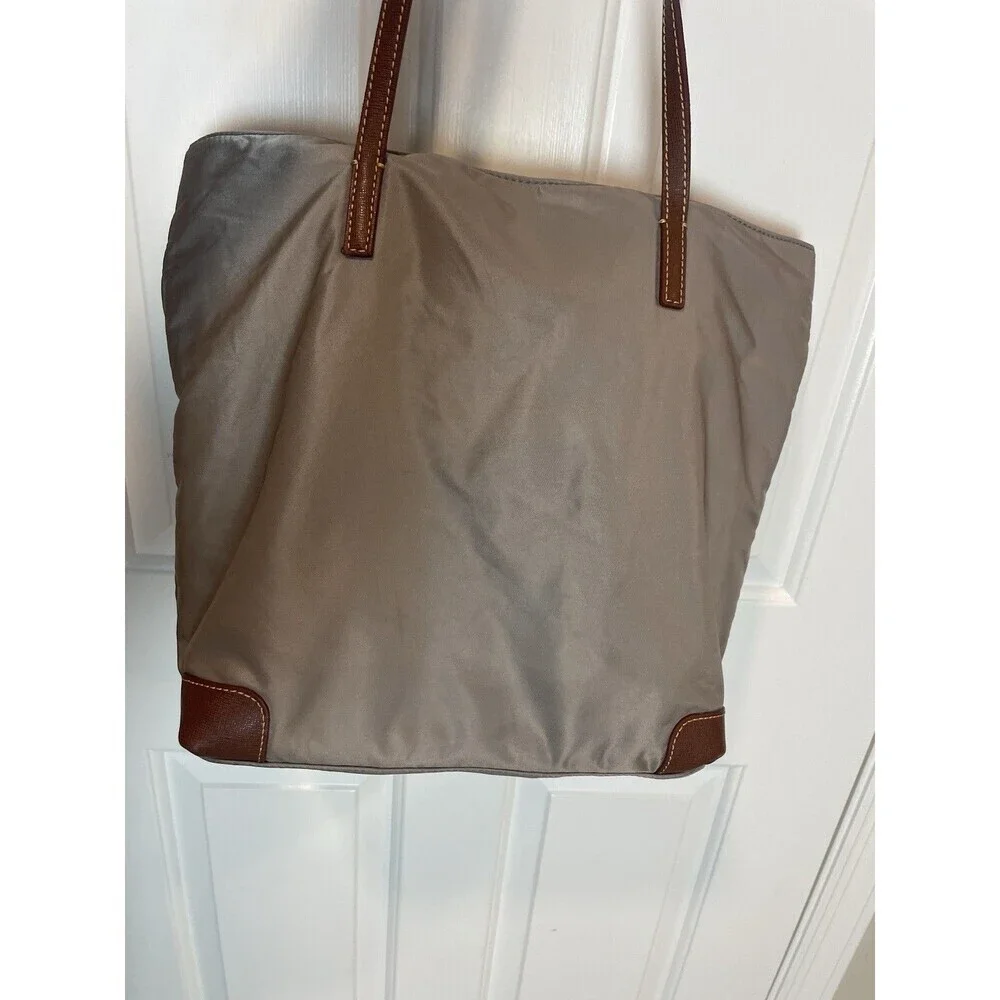 Dooney & Bourke Gray Nylon Large Wayfarer Zip Tote Shoulder Bag Purse